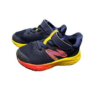 New Balance Fresh Foam Arishi v4 Bungee Lace with Top Strap Boys  Toddler Size 4